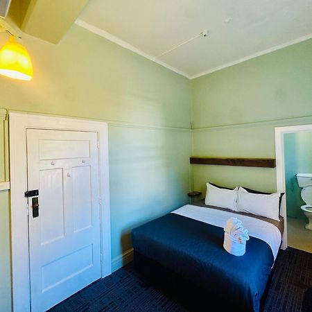 Crashpalace Backpackers نابيير المظهر الخارجي الصورة