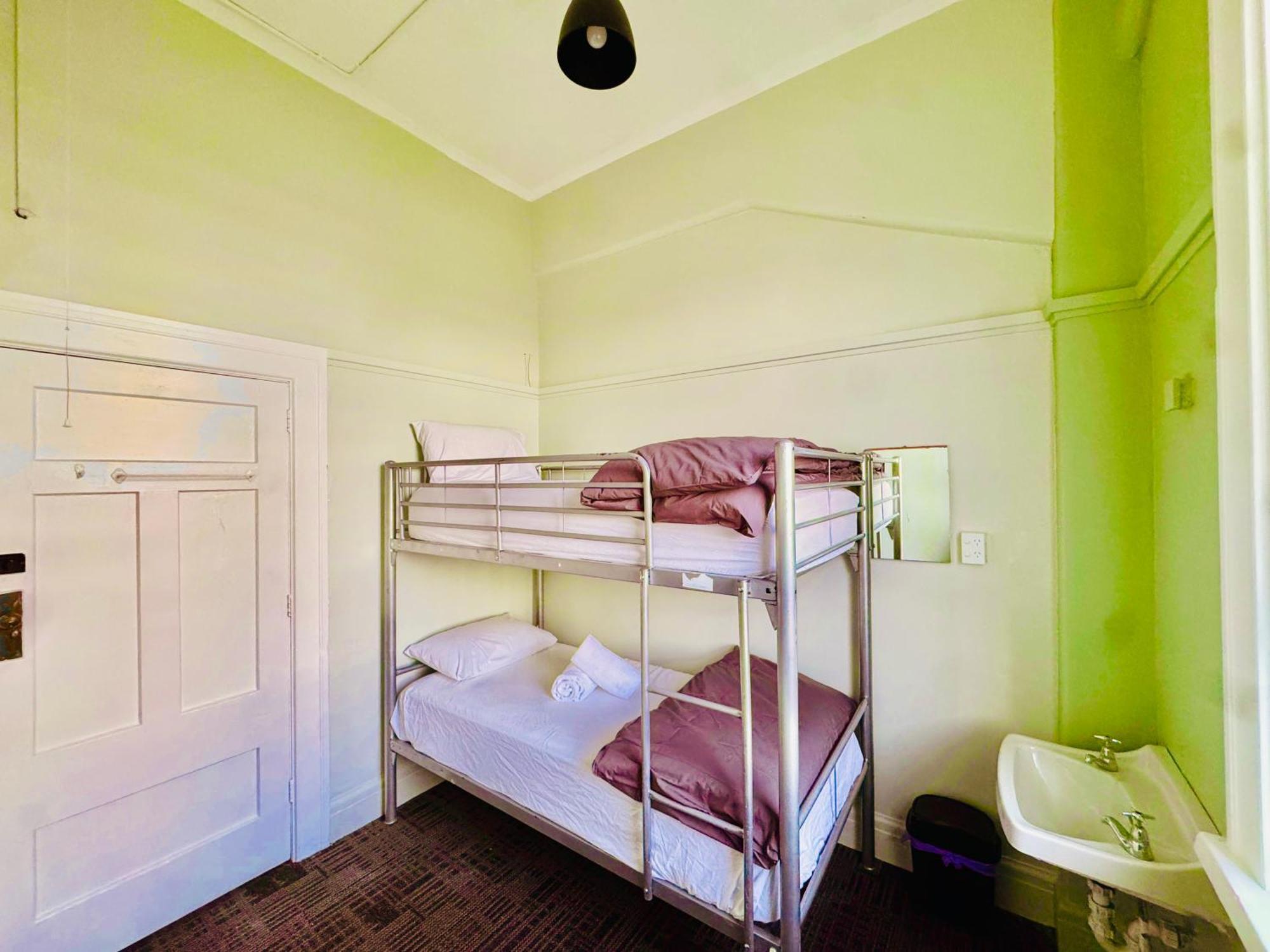 Crashpalace Backpackers نابيير المظهر الخارجي الصورة