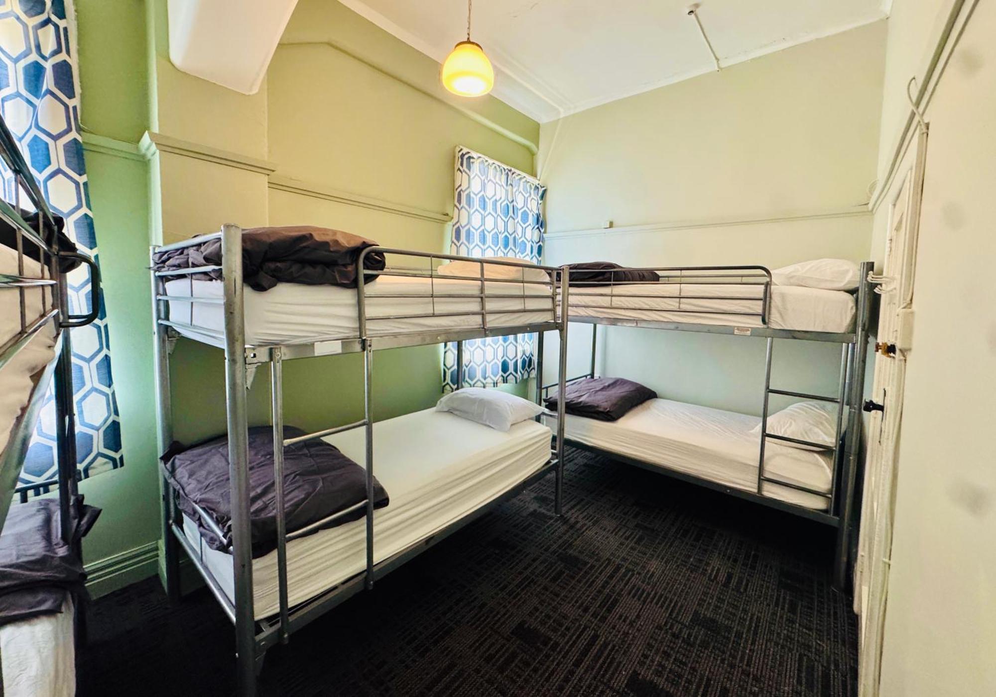 Crashpalace Backpackers نابيير المظهر الخارجي الصورة